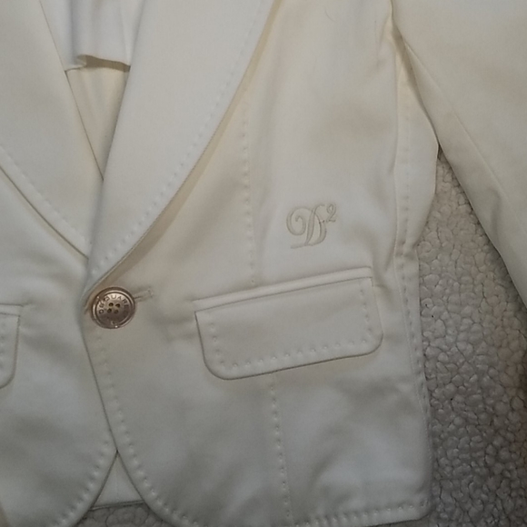 Vest - Picture 2 of 8